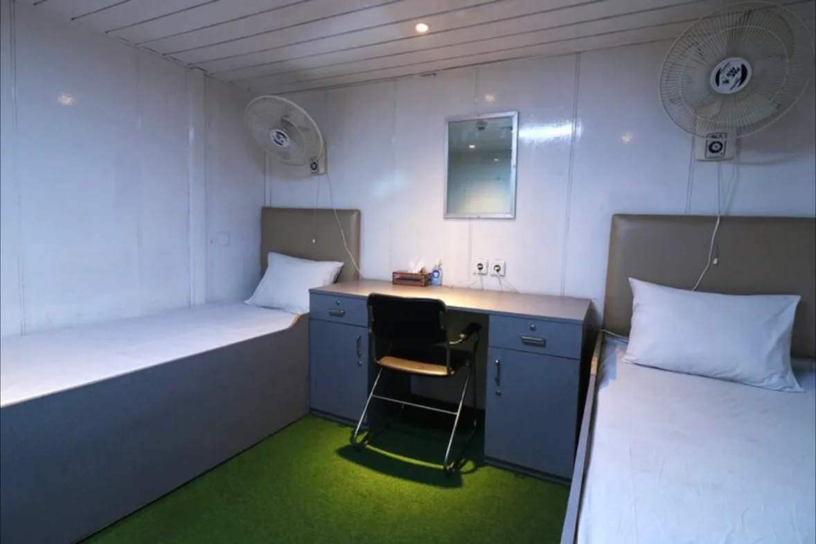 MV Baro Awlia deluxe cabin